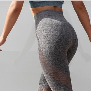 Grey breathable leggings